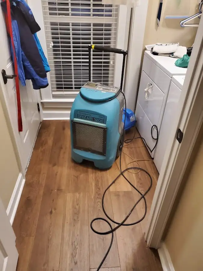 Commercial dehumidifier deployed for Flood Damage Cleanup in Elm Grove